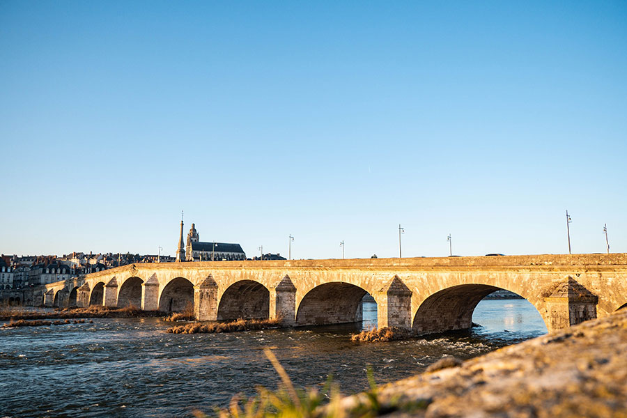 Die Loire und ihre Brücken